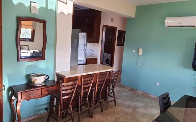 JOANNA SUNSET APTS Pomos