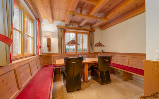 AvenidA Panorama Chalet by Alpin Rentals