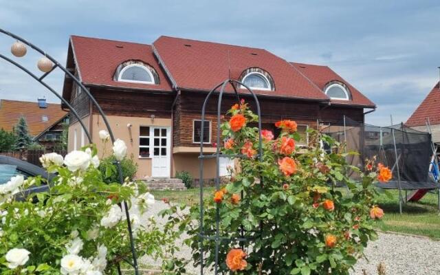 Lend apartman in the garden