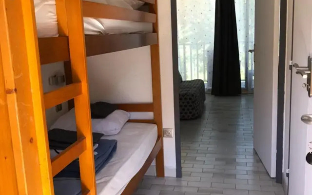 Charmant studio clim pinède 1 min de la mer