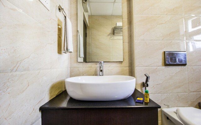 FabHotel Alreef Residency Vadaplani