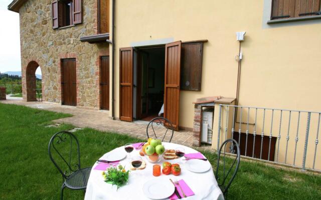 Apartment in Monte del Lago Near Lake Trasimeno