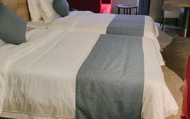 Chongqing Nordic Ins First Line Riverview Cinema-style Inn