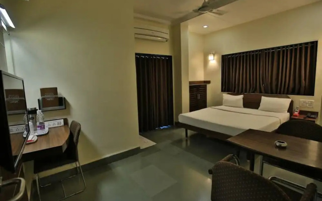 STARiHOTELS Railway Station Surat