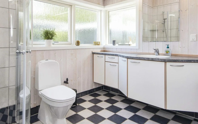 6 Person Holiday Home in Juelsminde