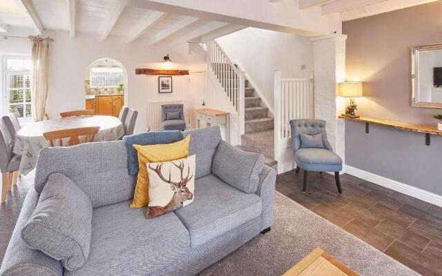 Host Stay Dove Grey 25 West End