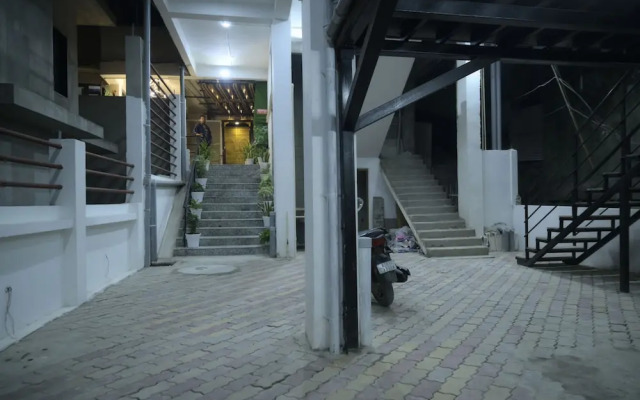 Hotel Pohor Regency Near Kamakhya Foot Bridge