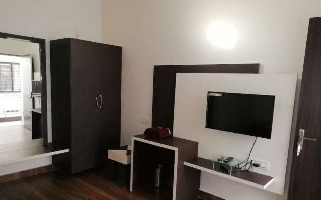 Hotel Airan Residency