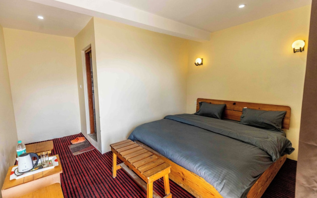 Hidden Valley Homestay Pangot