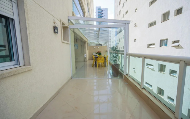 Apto pet Friendly c Churrasqueira a 100m da Praia