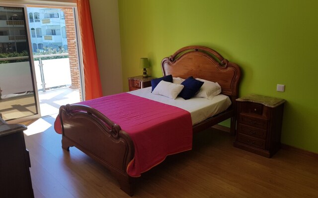 Oura Pereira Apartments