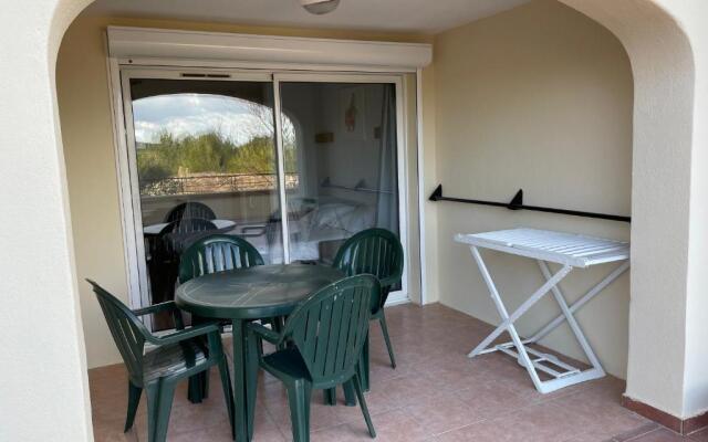 Studio sur le Domaine du Golf de Pont Royal