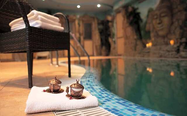 Shadow Boutique Hotel & Spa