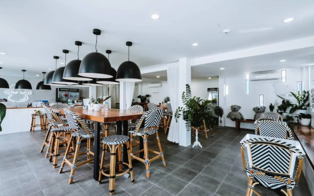 Blu Monkey Hub & Hotel Ranong