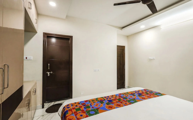 Fabexpress 7 Hills Home Stay