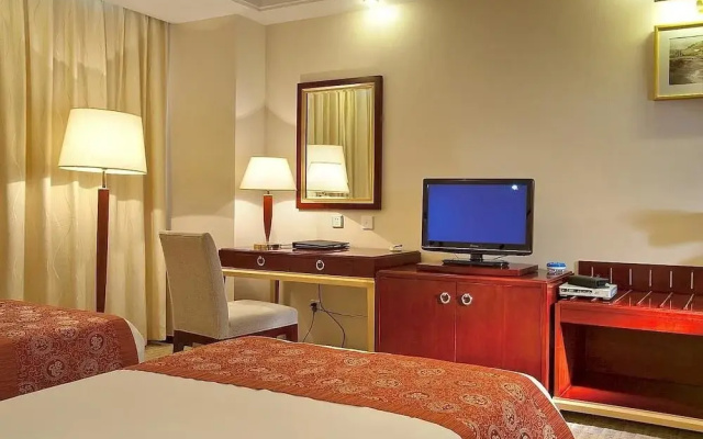 Chengde Tianbao Hotel