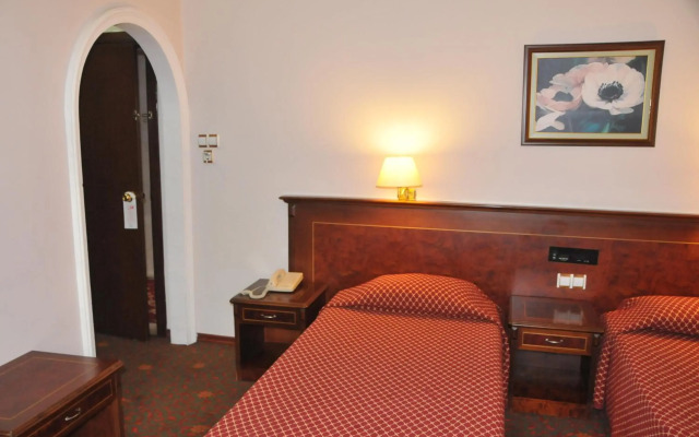 Ozilhan Hotel