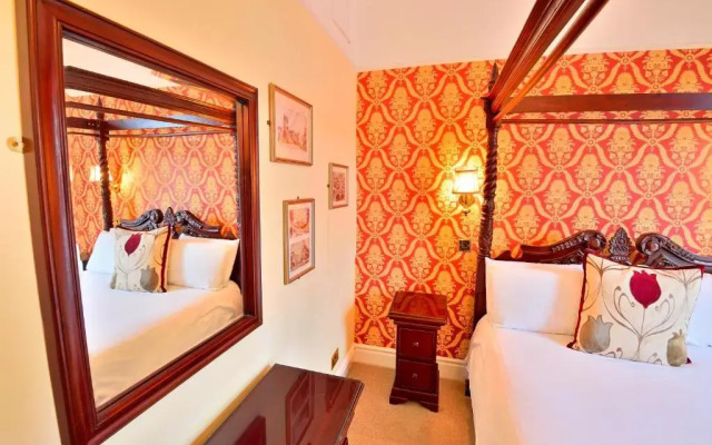 The Angel Hotel