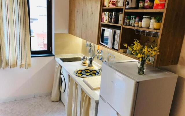 Adriana Casa Vacanze One Bedroom Apartment 5 People, wi fi, Parking, Near sea