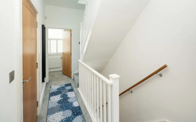 Superb 3bedroom House in Greenwich With Parking