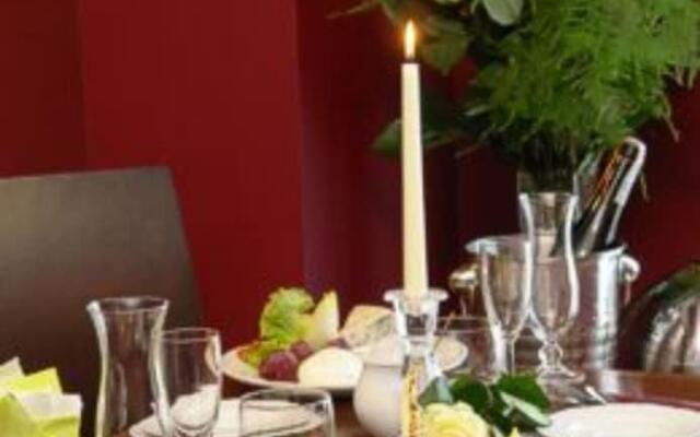 Red Bud Cove Bed & Breakfast Suites