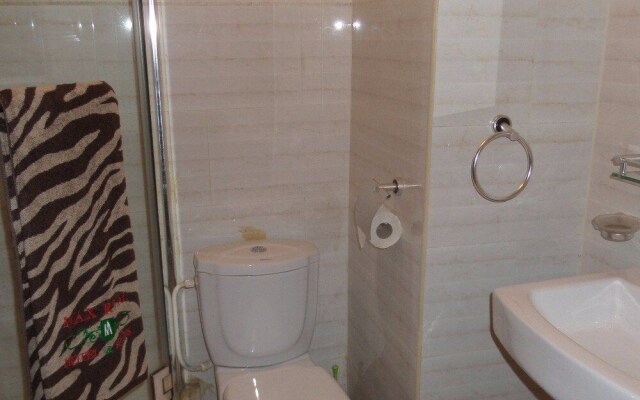Max Royal Hotel & Suites
