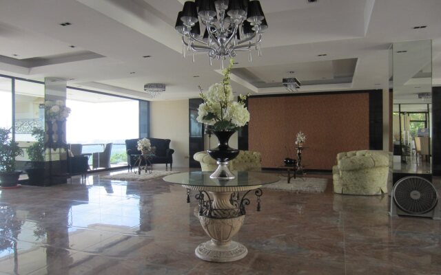 Splash Suites Hotel Tagaytay