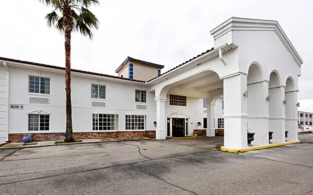 Travelodge by Wyndham LaFayette