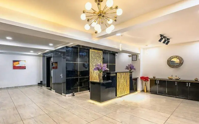 Hotel Limewood Residency