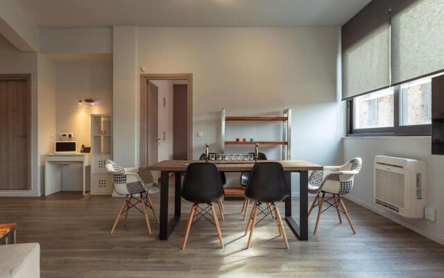 THE apartment 2 BDRS/2 BATHS luxury residence