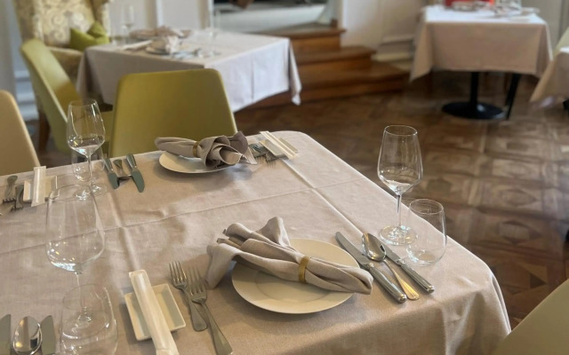 Hotel Castell