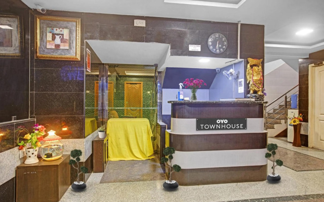 OYO Townhouse 889 Orchid Sankrish Velachery
