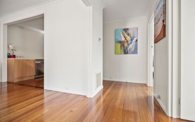 StayAU 2BRM Beach Family House Hampton