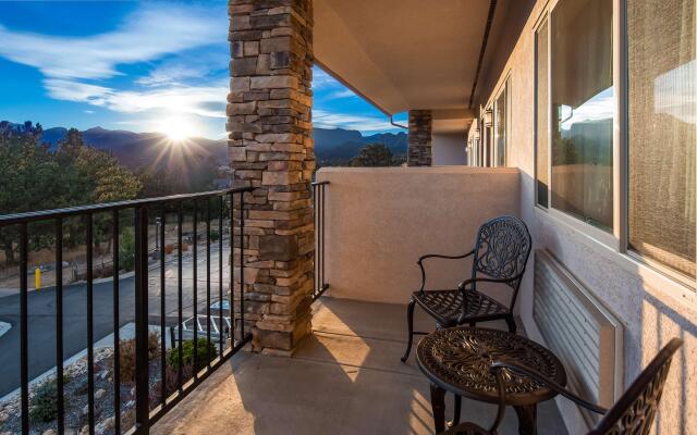 Best Western Plus Silver Saddle Inn