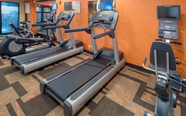 Courtyard by Marriott Winston-Salem Hanes Mall