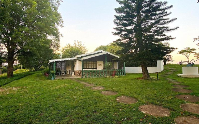 Sherwood's Country House