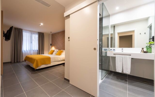 Occidental Roca Negra – Adults Only