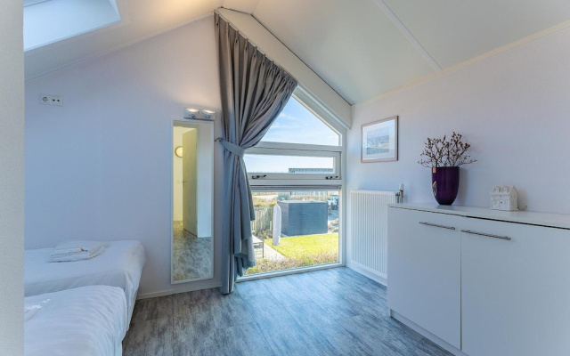 Beachfront Coastal Villa in Renesse for 6