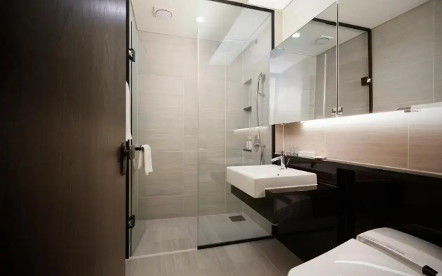 Newcz Lct Residence