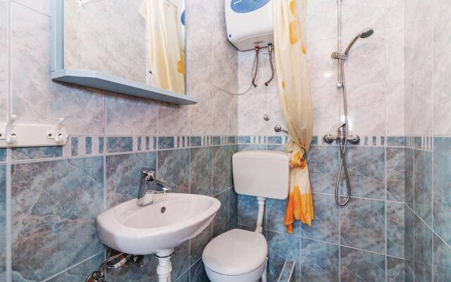 Beautiful Apartment in Vir With 1 Bedrooms and Wifi