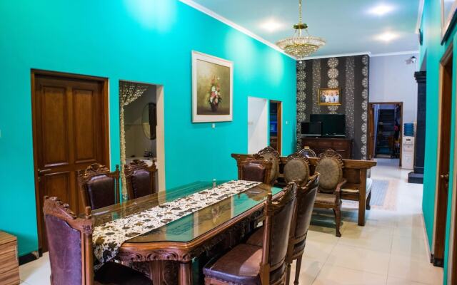 BaliOmah Guesthouse Jogja - Hostel