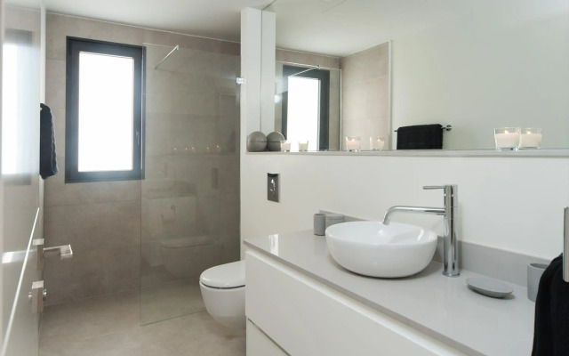 2 Bedroom Hilton Beach