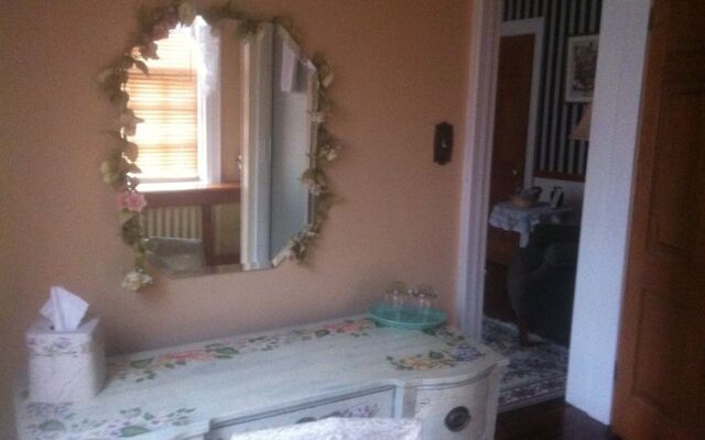 Red Lion Bed & Breakfast