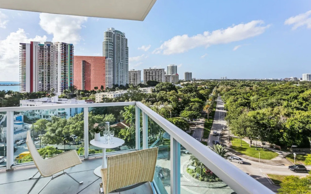 Lyx Suites at One Broadway