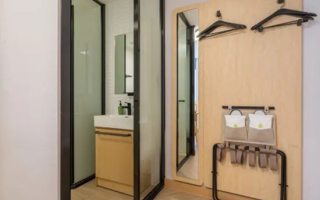 Hi Inn Hotel (Shanghai Baoshan Chengshi Gongyeyuan)