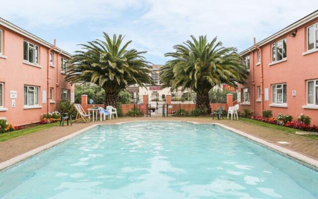 57 New Esplanade Court, Beach Close By Pool View
