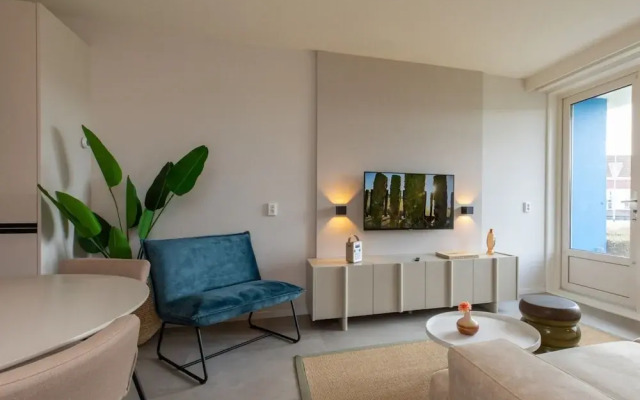 Lovely Apartment by the sea