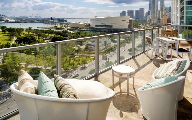 The Gabriel Miami Downtown, Curio Collection by Hilton