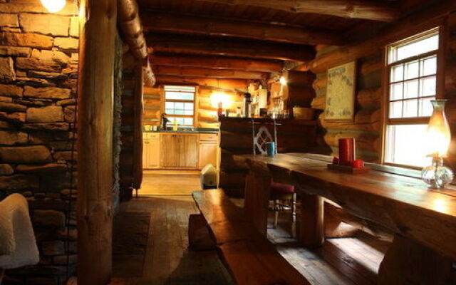 Algonquin Log Cabin