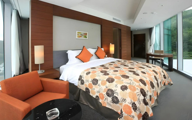 High1 Grand Hotel Convention Tower